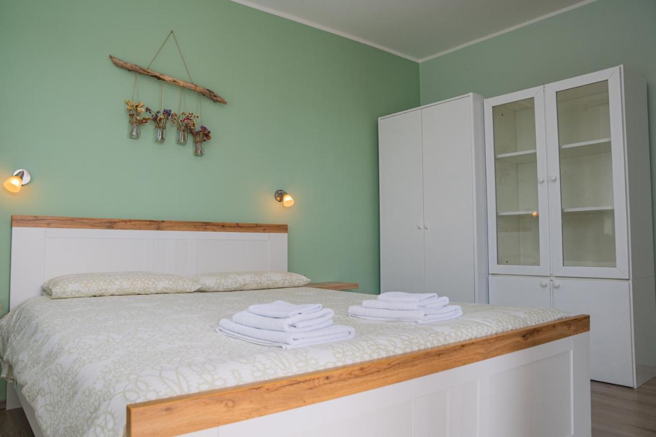 Apartman Doris Milohnici Екстер'єр фото