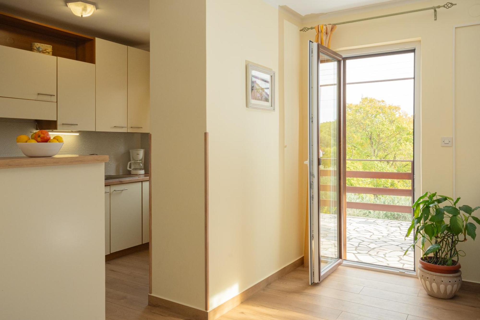 Apartman Doris Milohnici Екстер'єр фото