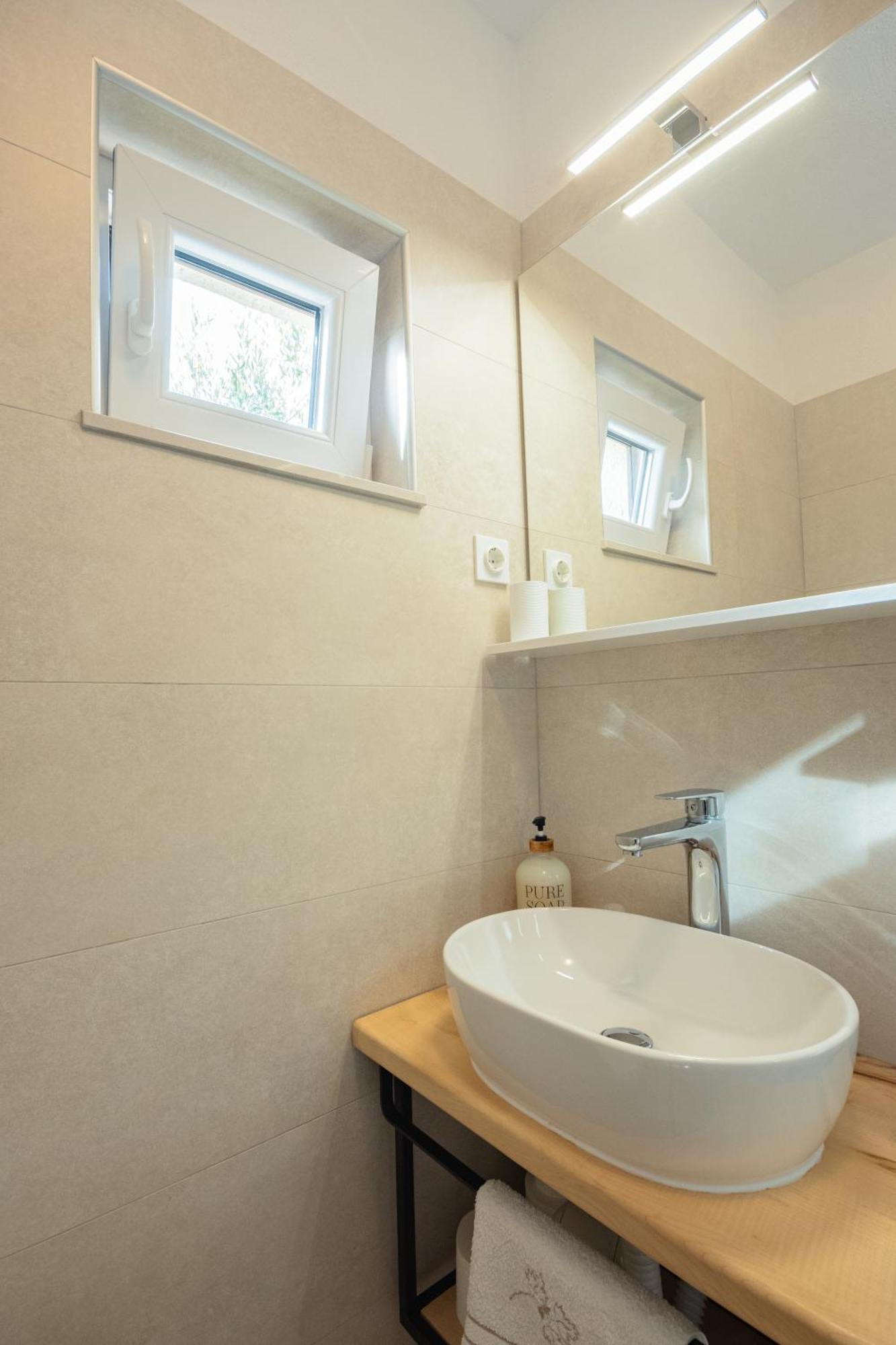 Apartman Doris Milohnici Екстер'єр фото